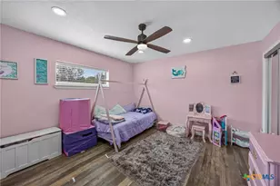 1304 Walker St, Gonzales, TX 78629 - Photo 14