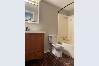 1704 Avondale Street, Victoria, TX 77901 - Photo 8