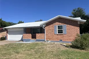 711 S 25th St, Copperas Cove, TX 76522 - Photo 2