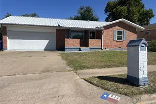 711 S 25th St, Copperas Cove, TX 76522 - Photo 1