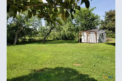 136 Royal Crest Circle, Seguin, TX 78155 - Photo 14