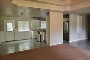 136 Royal Crest Cir, Seguin, TX 78155 - Photo 4