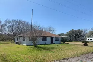 10704 State Hwy 185, Victoria, TX 77905 - Photo 2