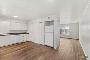 218 E Victory Ave, Temple, TX 76501 - Photo 6