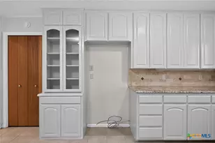 501 E 24th Ave, Belton, TX 76513 - Photo 10