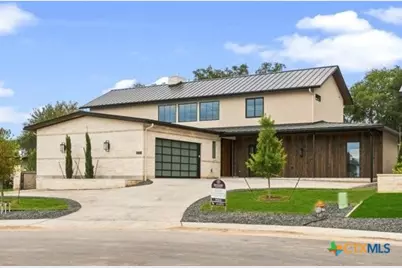 103 Lakeview Boulevard, New Braunfels, TX 78130 - Photo 2