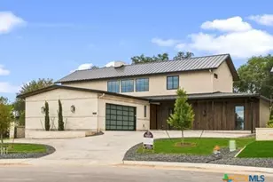 103 Lakeview Blvd, New Braunfels, TX 78130 - Photo 2