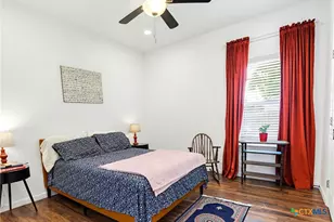 303 Pine St, Luling, TX 78648 - Photo 10