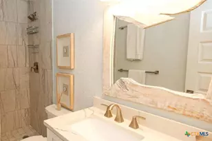 104 Cove E, Horseshoe Bay, TX 78657 - Photo 8