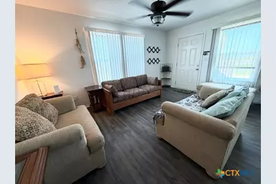 326 E Tenth Street, Rockport, TX 78382 - Photo 10