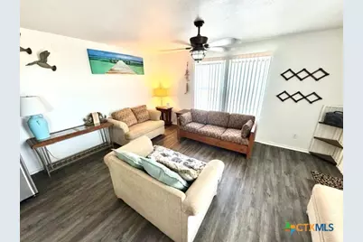326 E Tenth Street, Rockport, TX 78382 - Photo 8