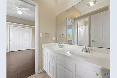 33 Greens Cliff, San Antonio, TX 78216 - Photo 38