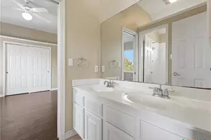 33 Greens Cliff, San Antonio, TX 78216 - Photo 38
