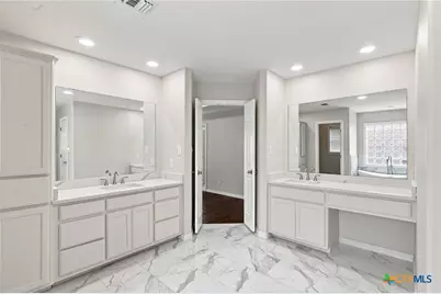 202 Ridge View, Victoria, TX 77904 - Photo 26