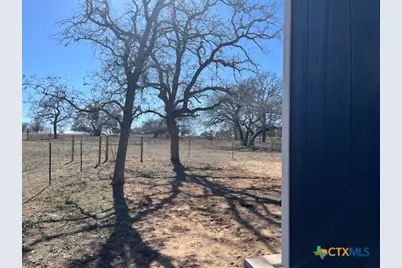 3086 County Road 442, Stockdale, TX 78160 - Photo 10