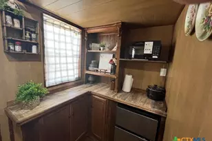 3086 County Rd 442, Stockdale, TX 78160 - Photo 2