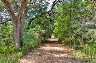 280 Hebron Church Rd, Yoakum, TX 77995 - Photo 16