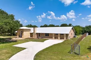 280 Hebron Church Rd, Yoakum, TX 77995 - Photo 4