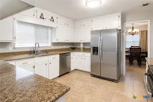 1801 N Main St, Victoria, TX 77901 - Photo 2