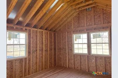 3090 C.R. 442, Stockdale, TX 78160 - Photo 4