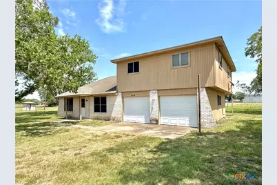 49 Villafranca Road, Victoria, TX 77904 - Photo 2