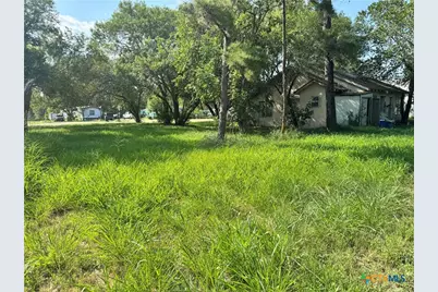 505 S Esplanade Street, Cuero, TX 77954 - Photo 6