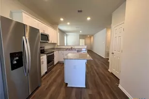 753 Heartseed Ave, New Braunfels, TX 78130 - Photo 8