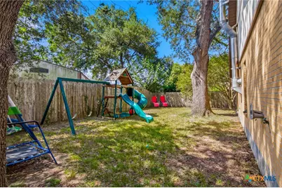 217 Kirkwall Street, Victoria, TX 77904 - Photo 34