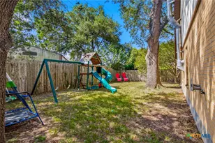 217 Kirkwall St, Victoria, TX 77904 - Photo 34