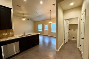 424 Jack Rabbit Ln, Buda, TX 78610 - Photo 4