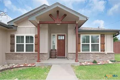 1202 S Willis Street, Lampasas, TX 76550 - Photo 6