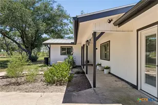 6483 US Hwy 90a E, Gonzales, TX 78629 - Photo 2
