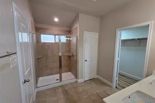5202 Dauphin Dr, Belton, TX 76513 - Photo 6