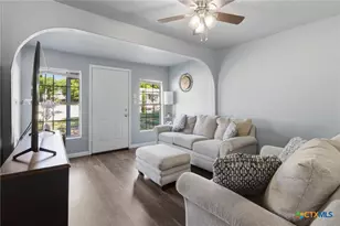 915 S 2nd St, Temple, TX 76504 - Photo 8