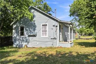 915 S 2nd St, Temple, TX 76504 - Photo 24