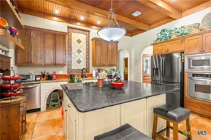 166 Post Oak Bend, Inez, TX 77968 - Photo 8