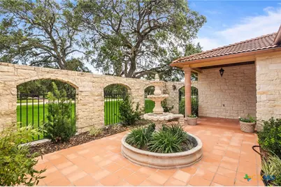 166 Post Oak Bend, Inez, TX 77968 - Photo 4
