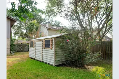 201 Heather Street, Victoria, TX 77904 - Photo 38