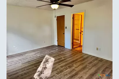 201 Heather Street, Victoria, TX 77904 - Photo 2