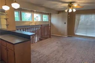 201 Heather St, Victoria, TX 77904 - Photo 24