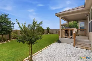 2905 Greenbriar, Seguin, TX 78155 - Photo 4