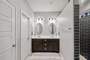 115 Dripping Spring, Victoria, TX 77904 - Photo 14