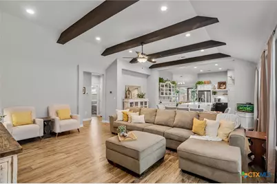 115 Dripping Spring, Victoria, TX 77904 - Photo 2
