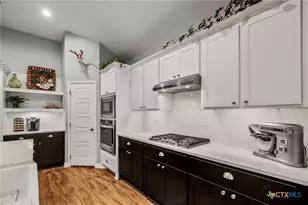 115 Dripping Spring, Victoria, TX 77904 - Photo 8