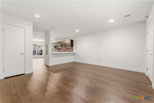1101 Grove Blvd, Austin, TX 78741 - Photo 6