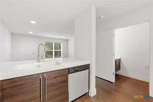 1101 Grove Blvd, Austin, TX 78741 - Photo 14