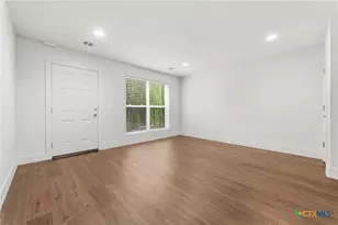 1101 Grove Blvd, Austin, TX 78741 - Photo 8