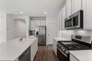604 Golden Glory Rd, Leander, TX 78641 - Photo 8
