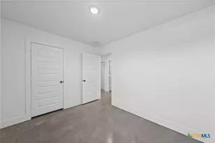 601 Campus St, Troy, TX 76579 - Photo 28