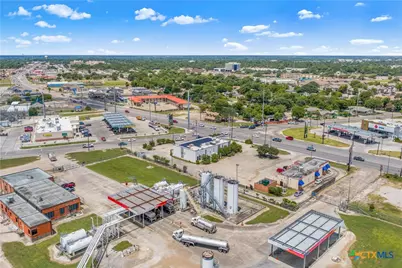 2101 Houston Highway, Victoria, TX 77901 - Photo 14